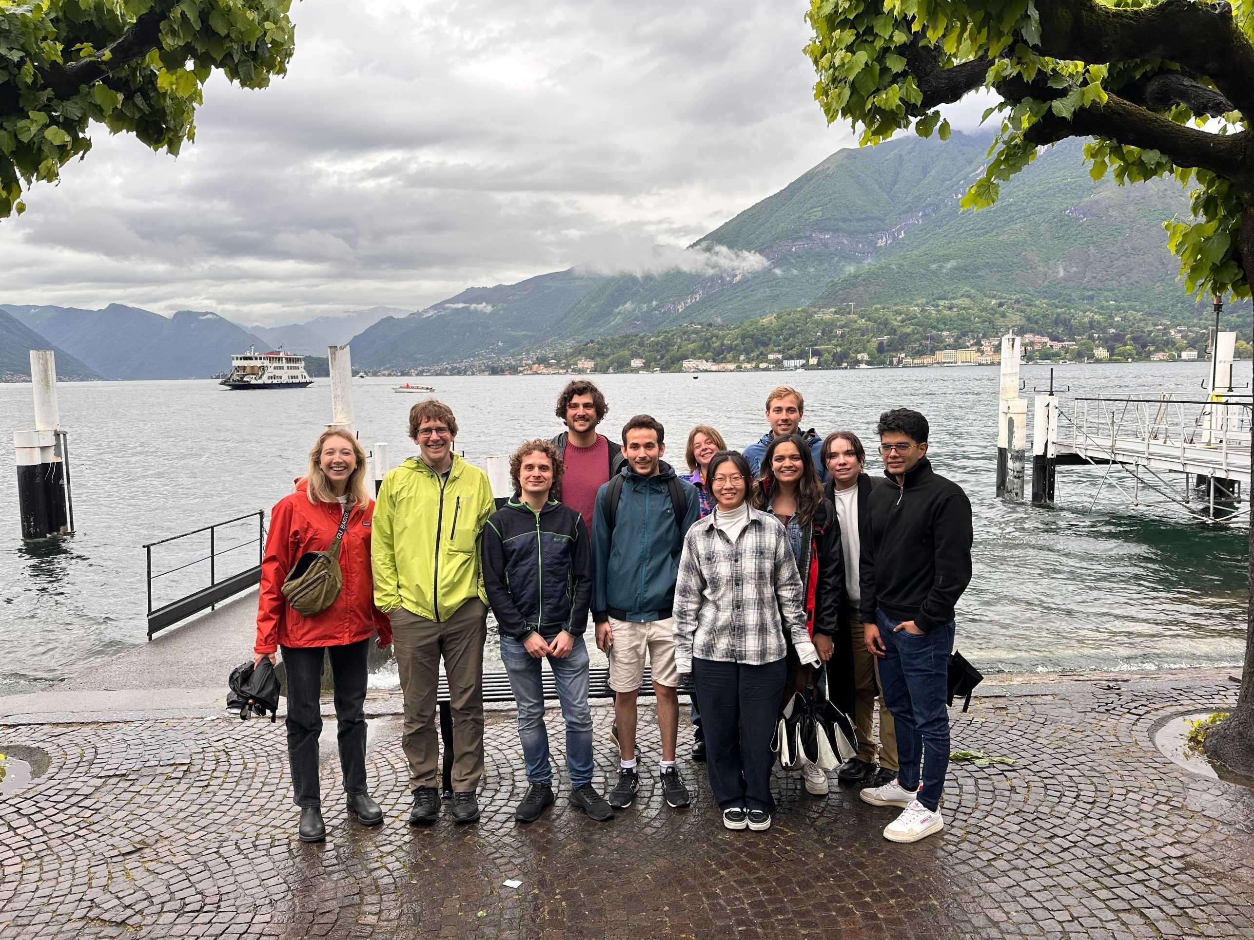 group-photo-at-como